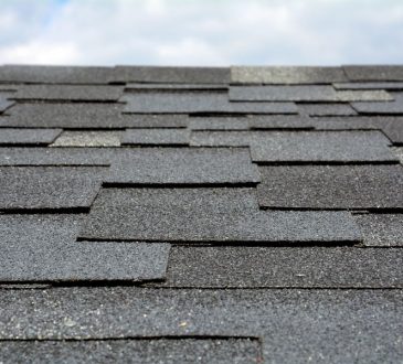 Problems You Can Avoid By Using a Qualified Roofer in Canton Michigan