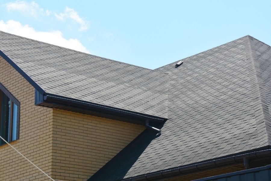 Common Roofing Problems in Troy Michigan You Need To Watch Out For