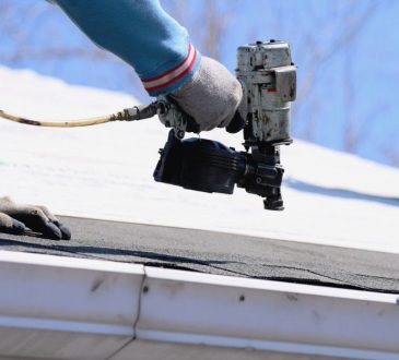 Hiring a Professional Roofer in Ypsilanti Michigan Is a Must for Your New Roof